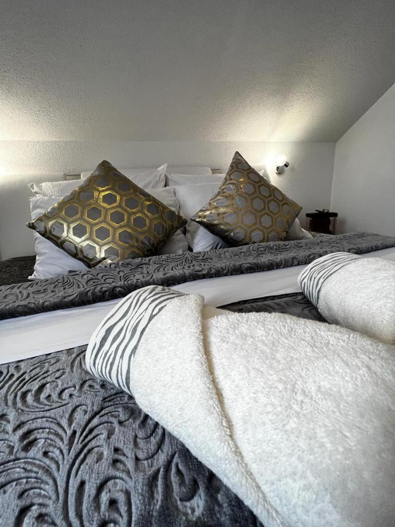 Luxury Apartment Megy Otočac Zewnętrze zdjęcie